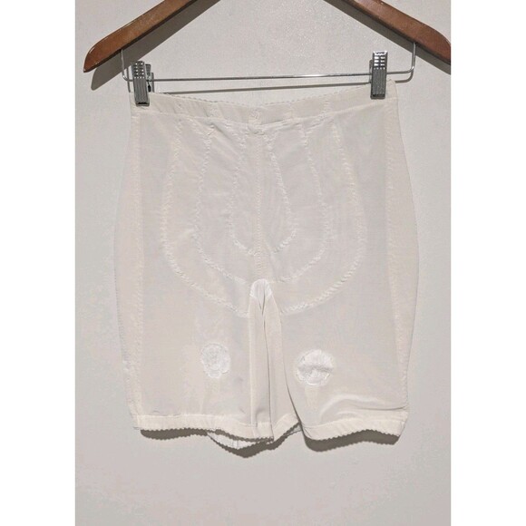 Vintage Vanity Fair XL White Stretch Girdle 60s Floral Lace Garter Stays USA - Picture 2 of 6